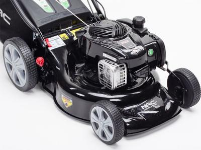 Kosore me benzinë NAC LS46-500E-H, motor Briggs & Stratton 140cm³, gjerësi prerjeje 46cm, 4 në 1, e zezë