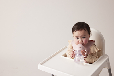 Gotë trajnimi b.box me pipë, 240ml, pa BPA, bezhë mat