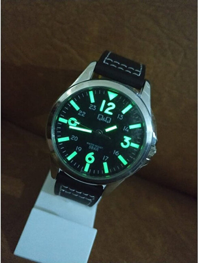 Orë dore Q&Q QB12J335