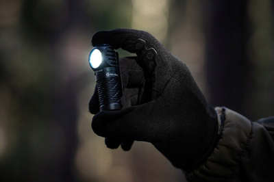 Dritë koke Olight Perun 3 Mini, 5000 mAh, dritë e bardhë dhe e kuqe, e zezë