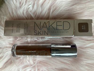 Течна пудра Urban Decay Naked 12.5, 30ml, за лице