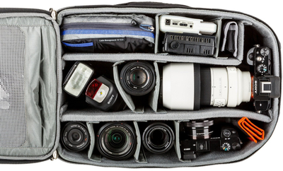 Çantë fotografike Tenba Airport Essentials, për DSLR, me vend për laptop 13\", e zezë