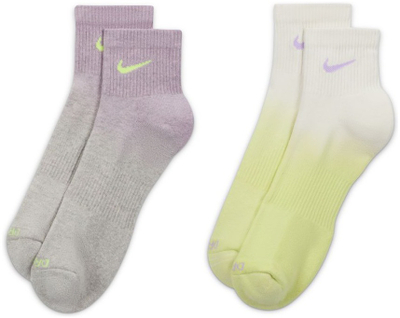 Çorape kyçi Nike Everyday Plus, Dri FIT, me jastëkues, shumëngjyrëshe