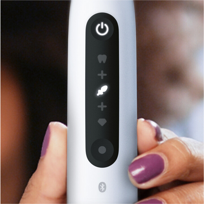 Furçë elektrike për dhëmbë Oral B iO Series 5 kOBR143, e bardhë