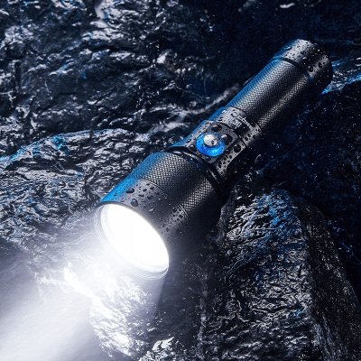 Elektrik dore zhytjeje Nitecore DL30, 1100 lumen, i rikarikueshëm, i zi