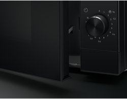 Furrë me mikrovalë Electrolux EMZ421MMK, 21L, 800W, e zezë