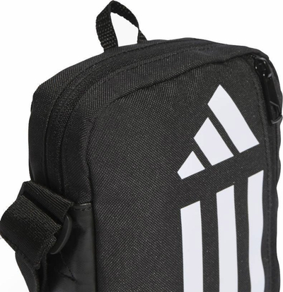 Çantë shpatulle adidas Essentials Training HT4752, me rrip që e rregullon vetë, me logo të madhe, e zezë