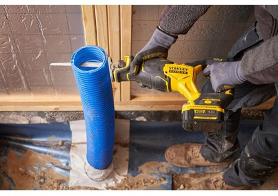 Реципрочна пила Stanley Fatmax SFMCS311M1TQW, 18V, со батерија 4Ah, со кутија за транспорт
