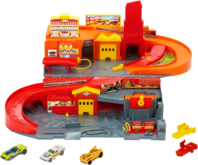Set lojrash Hot Wheels City Sto &amp; Go Refresh, 6 makina, pistë palosëse