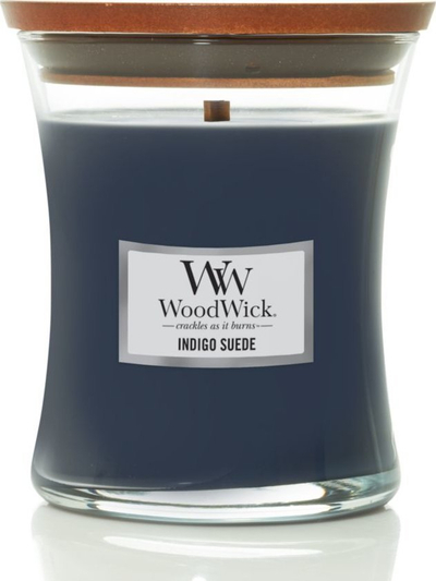 Qiri WoodWick Indigo Suede, madhësia Medium, fitil druri, indigo