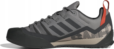Atlete jashtë për në mal Adidas Terrex Swift Solo 2, Traxion, Pro Moderator, gri me të zezë, 44 2/3