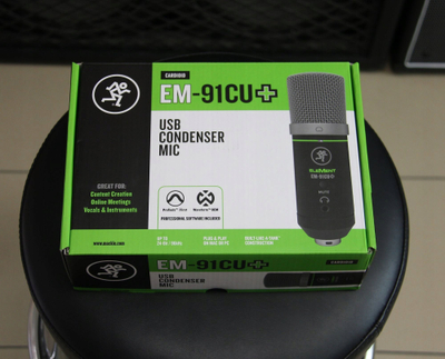 Mikrofon Mackie 2053724-00, USB, për podcast dhe streaming, i zi
