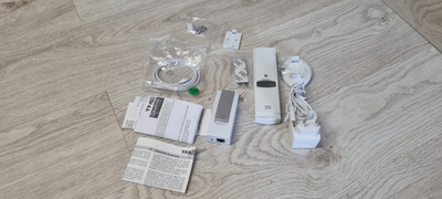Set monitorimi moti TFA WeatherHub 31.4012.02, termometër higrometër pa tela, për ambient të brendshëm dhe të jashtëm, i bardhë