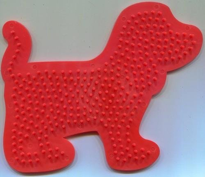 Lodër kreative SES Creative Pegboard Dog, dërrasë me rruaza, shumëngjyrëshe