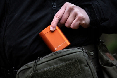 Elektrik dore Olight Perun 3 Mini, me dritë të bardhë edhe të kuqe, edicion Premium, portokalli