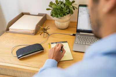 Speakerphone HP Poly Sync 10, USB, me kabllo USB A në USB C, i zi
