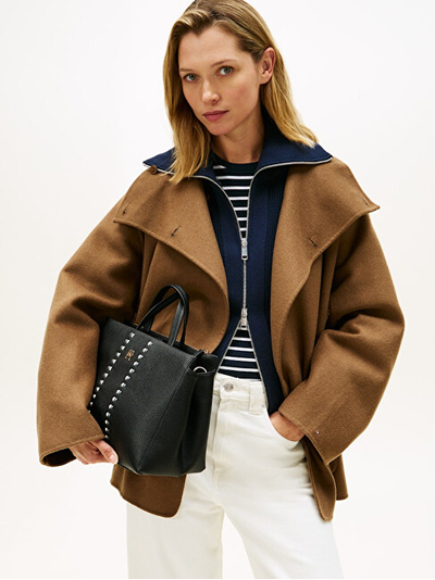 Çantë krahu Tommy Hilfiger, për femra e zezë