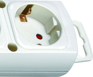 Shirit elektrik Brennenstuhl Comfort Line, 6 priza, kabllo 2 m, i bardhë