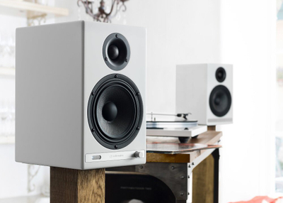 Boksa rafti Audioengine HD6, wireless, Bluetooth aptX HD, ngjyrë e bardhë