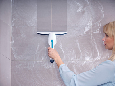 Pastrues xhamash Leifheit Nemo 51035, elektrik, me mbajtëse muri, i bardhë