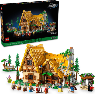Set lodrash LEGO Disney Snow White’s Cottage and the Seven Dwarfs 43242, 2228 copa, për të rritur, me plot ngjyra