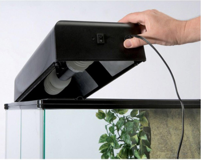 Kapak drite për terrarium Exo Terra Medium Compact Top, për llampa kompakte, 23.6\" x 3.5\" x 7.8\", i zi