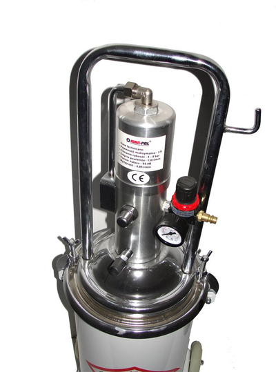 Pompa pneumatike lubrifikimi Mar-Pol, 17L, automatike, e bardhë