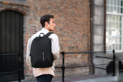 Shpinore anti-vjedhje XD Design Bobby Soft, 15.6", 16L, e zezë