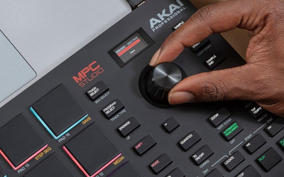 Kontroller MIDI Akai MPC Studio, 16 pade RGB, USB, argjend