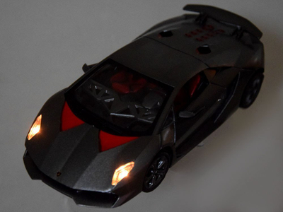 Makinë me telekomandë Lamborghini RC0586, shkallë 1:24, 2.4GHz, gri metalike