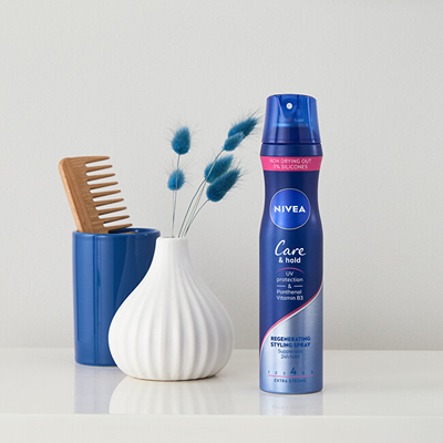 Sprej për flokë rigjeneruese Care & Hold Nivea 250 ml