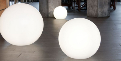Llambë dekorative LED solare Globo, 2W, 400mm, e bardhë