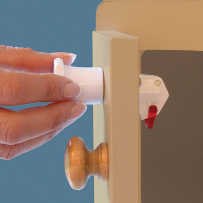 Dry magnetik i sigurisë Dreambaby, 4 copë, të bardha