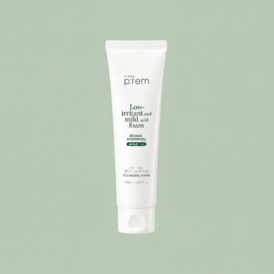 MAKEP:REM Safe Me. Relief Moisture Cleansing Foam