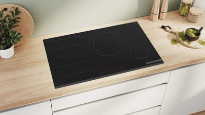 Pllakë inkaso me induksion Bosch PXE831HC1E, 80 cm, 4 vatra gatimi, e zezë