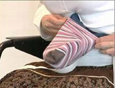 Pajisje ndihmëse për vesh çorape Sundo Terry Sock Aid, me litarë për tërheqje, lahet me dorë, e bardhë