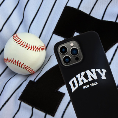 Mbulesë telefoni DKNY Liquid Silicone Arch Logo MagSafe, për iPhone 16 Pro Max, e zezë