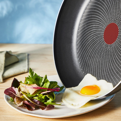 Tigan Tefal So Light H0560642, 28 cm, me shtresë jo ngjitëse, i zi