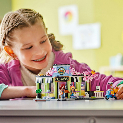 Set ndërtimi LEGO Friends Café në Heartlake City 42618, me figurina, shumëngjyrësh