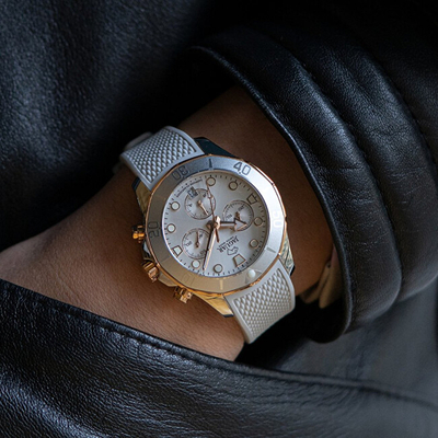 Orë dore Jaguar Woman Diver J890/1