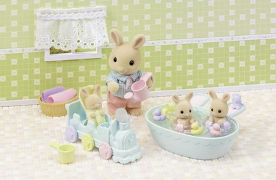 Set lodrash Sylvanian Families Triplets Baby Bathtime, figurina lepurushë, aksesorë banje, shumëngjyrësh