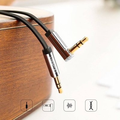 Kabllo audio Ugreen AV125, Jack 3.5mm me 3.5mm, 5m, ngjyrë argjendtë