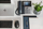 Telefoni fiks Poly 82M91AA, ekran me ngjyra, shumë linja, i zi