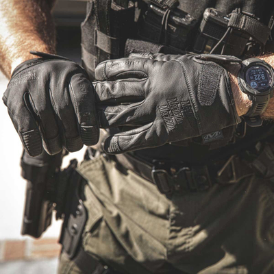 Doreza taktike Mechanix Wear Law Enforcement Needle Stick Covert, që s’çahen kollaj nga shpimet, të zeza