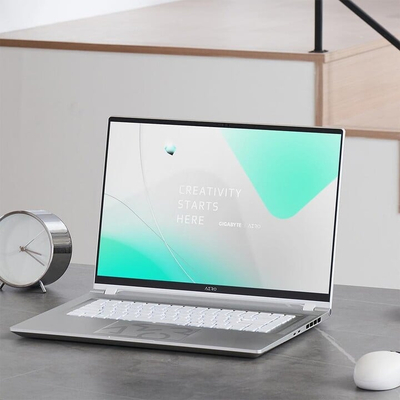 Laptop GIGABYTE AERO 16 OLED (2023), 16", Intel Core i7, 16GB RAM, 1TB SSD, NVIDIA GeForce RTX 4070, i argjendtë