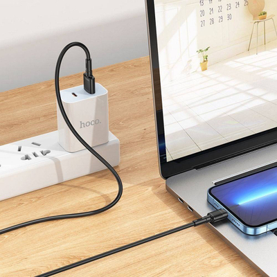 Kabllo Hoco X83 USB A në Lightning, 1m, 2.4A, e zezë