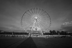 Objektiv Voigtlander Heliar 15mm f/4.5 Aspherical III VM, për Leica M, i zi