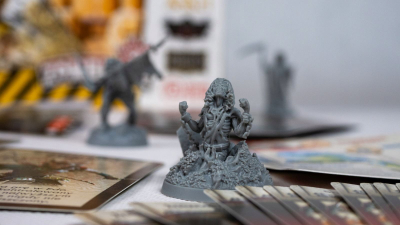 Pako zgjeruese loje tavoline Portal Games Iron Maiden Set 1, 6 miniatura, me karta, shumëngjyrëshe