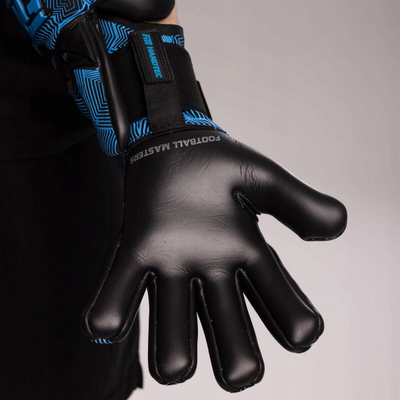 Doreza portjeri Football Masters Varis X Pro S953314, kapje profesionale, mbyllje Velcro, të zeza me blu