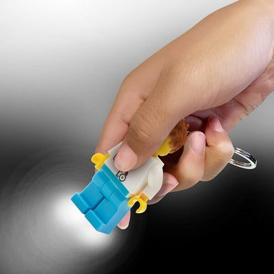 Приврзок за клуч SmartLife Lego иконски доктор, осветлена кукла